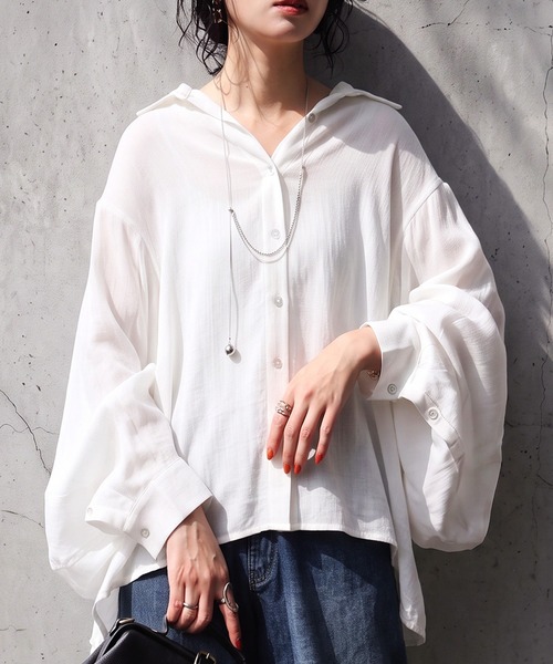 antiqua(アンティカ)の「ボリューム袖 シャツ(シャツ/ブラウス・レディース・ホワイト/ブラック・ONESIZE)」の2枚目の写真