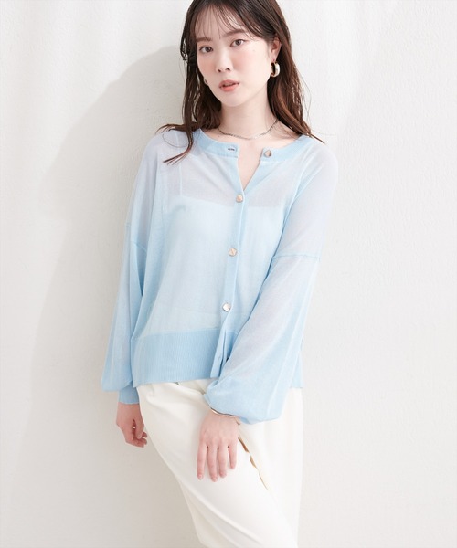 natural couture(ナチュラルクチュール)の「【sherbet line】接触冷感金釦シアーカーデ(カーディガン/ボレロ・レディース・グレイッシュベージュ/ブラック/アイボリー/サックスブルー/ミント/レッド・FREE)」の10枚目の写真