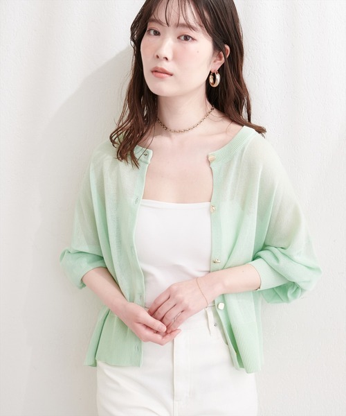 natural couture(ナチュラルクチュール)の「【sherbet line】接触冷感金釦シアーカーデ(カーディガン/ボレロ・レディース・グレイッシュベージュ/ブラック/アイボリー/サックスブルー/ミント/レッド・FREE)」の7枚目の写真