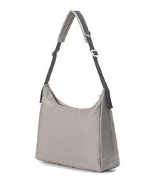 HYPHEN（ハイフン）の「NYLON BIG MESSENGER BAG (B004_BEIGE)（メッセンジャーバッグ）」