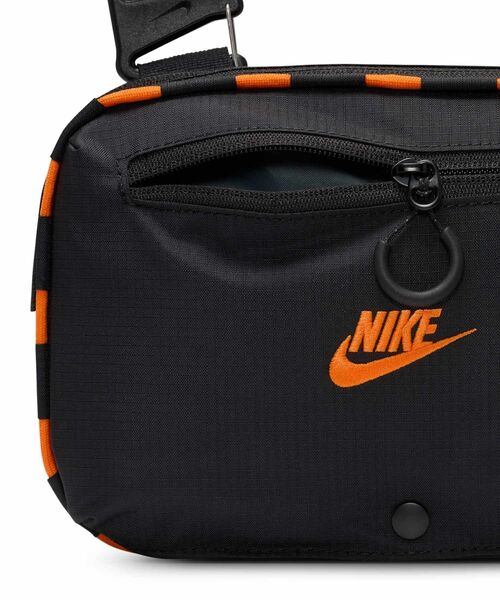 NIKE(ナイキ)の「ナイキ ヘイワード パトロール クロスボディバッグ (4L) / Nike Hayward Patrol Crossbody Bag (4L) HJ8229-010 Black(ボディバッグ/ウエストポーチ・メンズ・ブラック・ONE SIZE)」の10枚目の写真