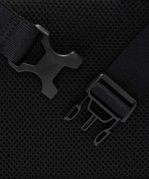 NIKE(ナイキ)の「ナイキ ヘイワード パトロール クロスボディバッグ (4L) / Nike Hayward Patrol Crossbody Bag (4L) HJ8229-010 Black(ボディバッグ/ウエストポーチ・メンズ・ブラック・ONE SIZE)」の4枚目の写真