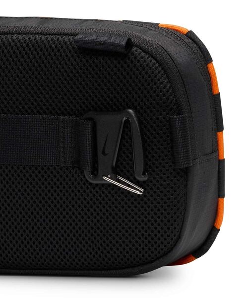 NIKE(ナイキ)の「ナイキ ヘイワード パトロール クロスボディバッグ (4L) / Nike Hayward Patrol Crossbody Bag (4L) HJ8229-010 Black(ボディバッグ/ウエストポーチ・メンズ・ブラック・ONE SIZE)」の5枚目の写真