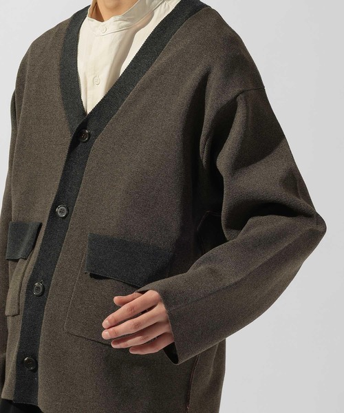 niko and...（ニコアンド）の「バイカラーVネックカーディガン（ニット/セーター・メンズ・カーキ/チャコール・MEDIUM/LARGE）」の13枚目の写真