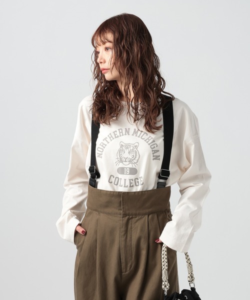 BAYFLOW（ベイフロー）の「[ヴィンテージ感のある風合い]ピグメントロゴロンT（Tシャツ/カットソー・レディース・オフホワイト/レッド/ネイビー/ベージュ/チャコール/ライトブルー・MEDIUM/SMALL）」の2枚目の写真