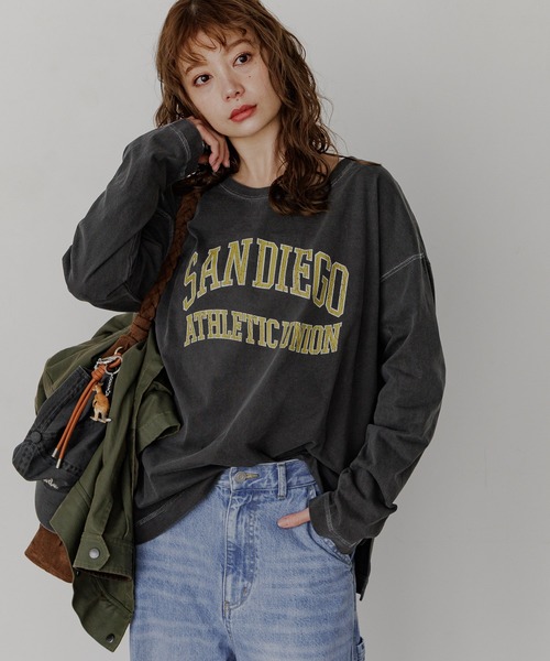 BAYFLOW（ベイフロー）の「[ヴィンテージ感のある風合い]ピグメントロゴロンT（Tシャツ/カットソー・レディース・オフホワイト/レッド/ネイビー/ベージュ/チャコール/ライトブルー・MEDIUM/SMALL）」の3枚目の写真