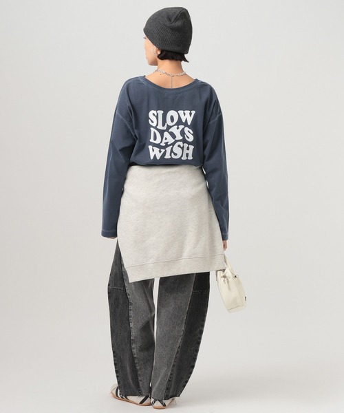 BAYFLOW（ベイフロー）の「[ヴィンテージ感のある風合い]ピグメントロゴロンT（Tシャツ/カットソー・レディース・オフホワイト/レッド/ネイビー/ベージュ/チャコール/ライトブルー・MEDIUM/SMALL）」の8枚目の写真