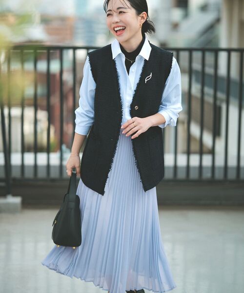 COHINA（コヒナ）の「エアリーミックスプリーツスカート 【低身長・小柄女性】（スカート・レディース・ホワイト/ブルー・REGULAR/SHORT）」の14枚目の写真