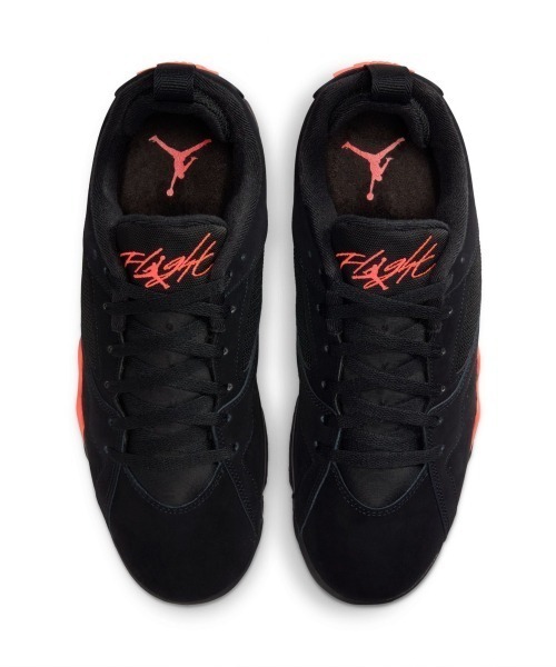 JORDAN BRAND（ジョーダンブランド）の「JORDAN BRAND Air Jordan Mvp 92（ジョーダンブランド エア ジョーダン Mvp 92）（スニーカー・メンズ・ブラック系・25cm/25.5cm/26cm/26.5cm/27cm/27.5cm/28cm/28.5cm/29cm）」の6枚目の写真