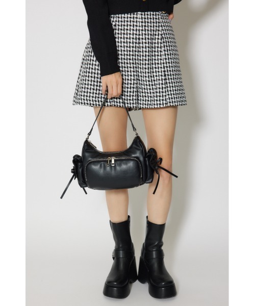rienda(リエンダ)の「3ポケットミニリボンショルダーBAG(ショルダーバッグ・レディース・ブラック/ベージュ/ホワイト・FREE)」の9枚目の写真