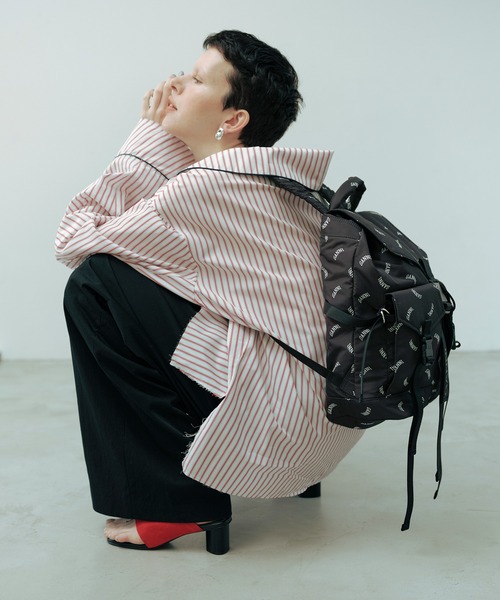 GANNI（ガニー）の「【GANNI for ADAM ET ROPE'】Re-Tech Logo Print Backpack（バックパック/リュック・レディース・ブラック・FREE）」の6枚目の写真