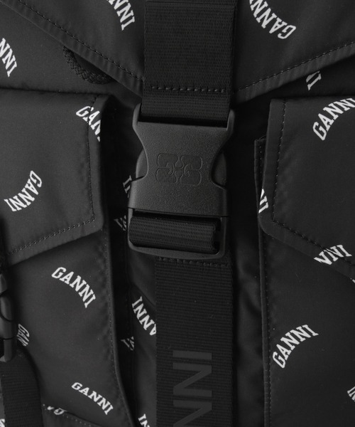 GANNI（ガニー）の「【GANNI for ADAM ET ROPE'】Re-Tech Logo Print Backpack（バックパック/リュック・レディース・ブラック・FREE）」の15枚目の写真