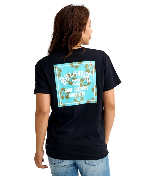 BILLABONG(ビラボン)の「BILLABONG ウィメンズ BACK SQUARE BOY FIT Tシャツ 【2026年春夏モデル】(Tシャツ/カットソー・レディース・ホワイト/ブラック/ブルー系その他/ブルー系その他2・MEDIUM/LARGE)」の1枚目の写真