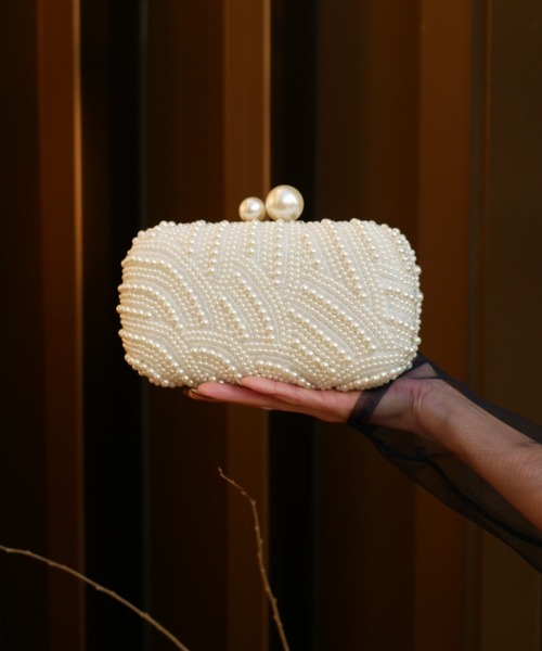 My shawty(マイシャウティー)の「pearl mini bag(クラッチバッグ・レディース・アイボリー・FREE)」の1枚目の写真