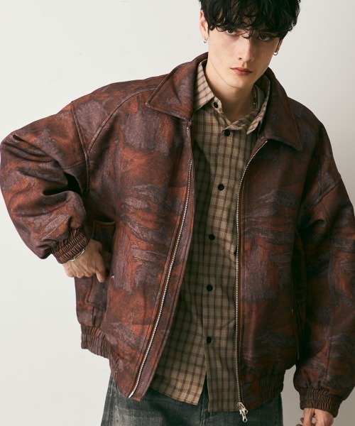Shoowtime(ショウタイム)の「Abstract puffer jacket / アブストラクトパファージャケット(ブルゾン・メンズ・ブラウン系/ブラック系・MEDIUM/LARGE/X-LARGE)」の2枚目の写真