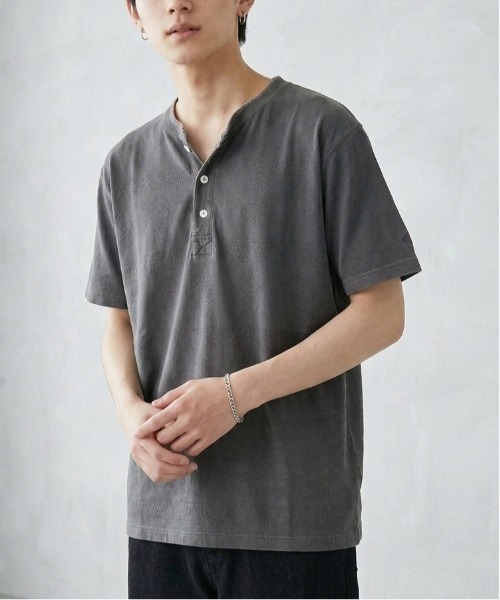 ALWAYS GOOD TIME（オルウェイズグッドタイム）の「【JEMORGAN / ジェーイーモーガン】 ピグメントヘンリーネック半袖Ｔシャツ/オーバーダイ加工/ユニセックス（Tシャツ/カットソー・メンズ・パープル/オリーブ/ブラック/イエロー/ブラウン/レッド/ダークブルー/オフホワイト・L/M/XL/S）」の19枚目の写真