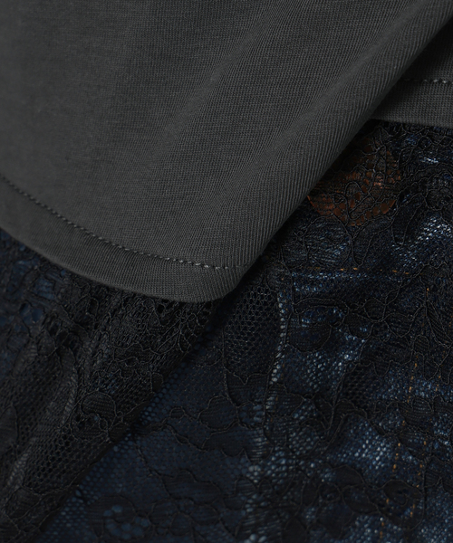 Spick & Span(スピックアンドスパン)の「レースドッキングレイヤードプルオーバー(Tシャツ/カットソー・レディース・ホワイト/ブラックミックス・FREE)」の22枚目の写真