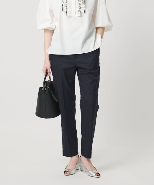UNITED ARROWS(ユナイテッドアローズ)の「シャイニー スリム パンツ ‐ストレッチ ウォッシャブル‐(スラックス・レディース・ブラック/ライトブルー/ダークグレー/ネイビー/ケリーグリーン・32/34/40/36/38/42)」の5枚目の写真