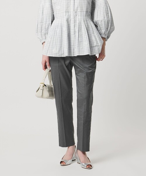 UNITED ARROWS(ユナイテッドアローズ)の「シャイニー スリム パンツ ‐ストレッチ ウォッシャブル‐(スラックス・レディース・ブラック/ライトブルー/ダークグレー/ネイビー/ケリーグリーン・32/34/40/36/38/42)」の3枚目の写真