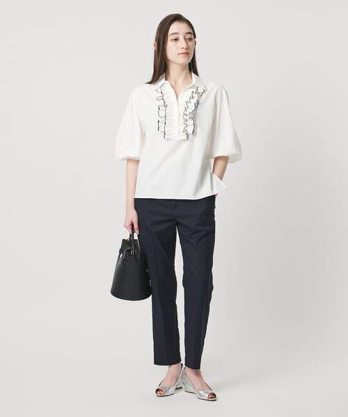 UNITED ARROWS(ユナイテッドアローズ)の「シャイニー スリム パンツ ‐ストレッチ ウォッシャブル‐(スラックス・レディース・ブラック/ライトブルー/ダークグレー/ネイビー/ケリーグリーン・32/34/40/36/38/42)」の7枚目の写真