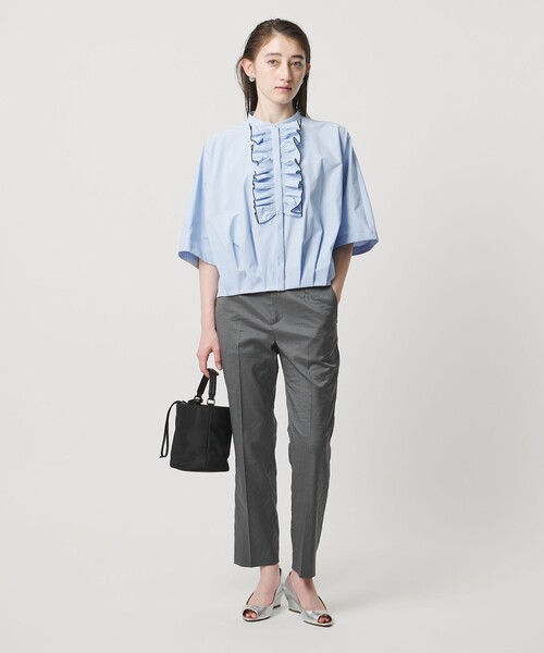 UNITED ARROWS(ユナイテッドアローズ)の「シャイニー スリム パンツ ‐ストレッチ ウォッシャブル‐(スラックス・レディース・ブラック/ライトブルー/ダークグレー/ネイビー/ケリーグリーン・32/34/40/36/38/42)」の13枚目の写真