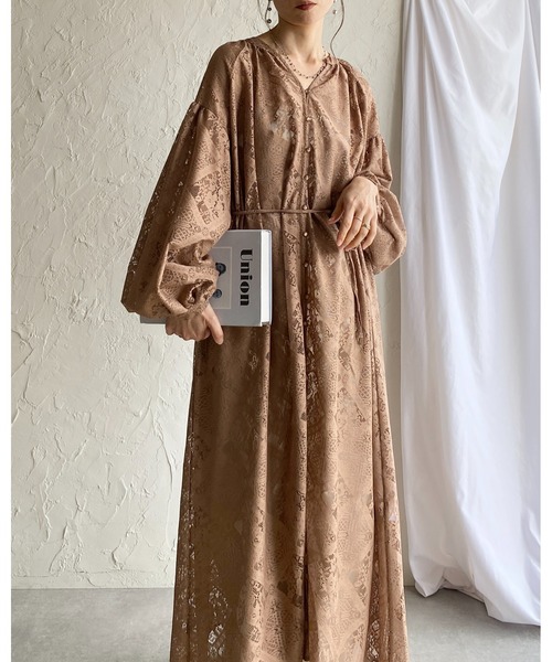 She's Closet(シーズクローゼット)の「クロシェ編み風 ボリュームスリーブ Vネックブロックレースロングワンピース(ワンピース・レディース・ブラック/アイボリー/ベージュ/ホワイト・FREE)」の10枚目の写真