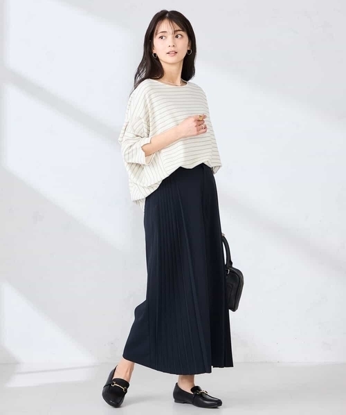 a.v.v(アーヴェヴェ)の「【洗える】サイドプリーツクロップドパンツ(その他パンツ・レディース・グレー系その他/ネイビー・40/38/36)」の9枚目の写真
