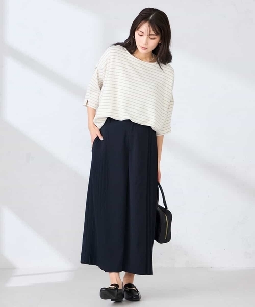 a.v.v(アーヴェヴェ)の「【洗える】サイドプリーツクロップドパンツ(その他パンツ・レディース・グレー系その他/ネイビー・40/38/36)」の10枚目の写真
