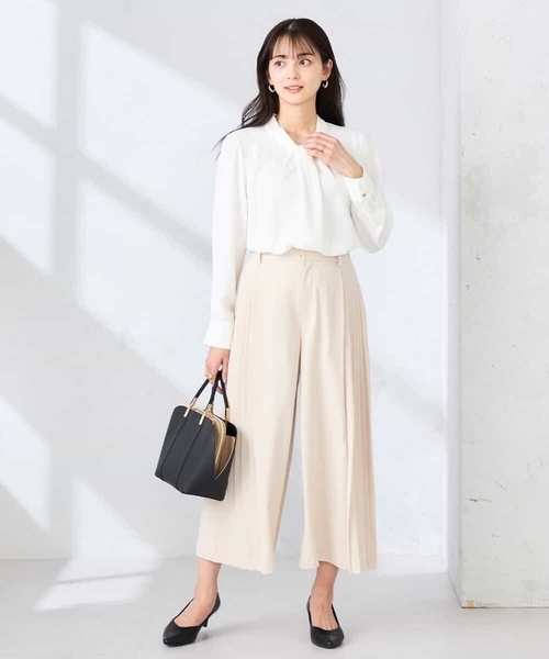 a.v.v(アーヴェヴェ)の「【洗える】サイドプリーツクロップドパンツ(その他パンツ・レディース・グレー系その他/ネイビー・40/38/36)」の14枚目の写真