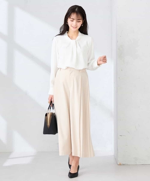 a.v.v(アーヴェヴェ)の「【洗える】サイドプリーツクロップドパンツ(その他パンツ・レディース・グレー系その他/ネイビー・40/38/36)」の15枚目の写真