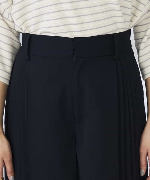 a.v.v(アーヴェヴェ)の「【洗える】サイドプリーツクロップドパンツ(その他パンツ・レディース・グレー系その他/ネイビー・40/38/36)」の21枚目の写真