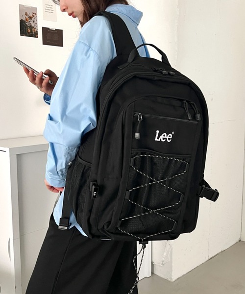 Lee(リー)の「Lee/撥水ポリ/ドローコードリュック/約28L/多ポケット/大容量/通勤・通学/PC収納/ユニセックス(バックパック/リュック・レディース・ブラック×ホワイト・FREE)」の1枚目の写真