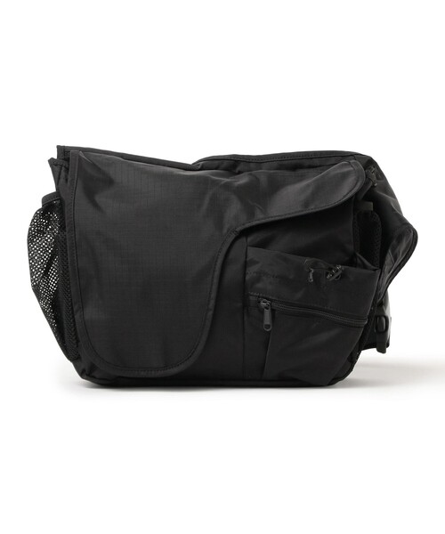 BEAMS（ビームス）の「XS BAGGAGE / Shoulder Bag（ショルダーバッグ・メンズ・ブラック/グリーン系その他4・ONE SIZE）」の2枚目の写真