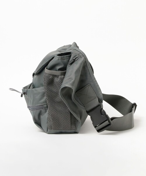 BEAMS（ビームス）の「XS BAGGAGE / Shoulder Bag（ショルダーバッグ・メンズ・ブラック/グリーン系その他4・ONE SIZE）」の3枚目の写真