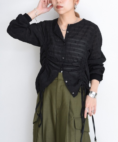 Eimee Law（エイミーロウ）の「ドロストシアーカーデ（カーディガン/ボレロ・レディース・グレー/オフホワイト/ブラック・FREE）」の2枚目の写真