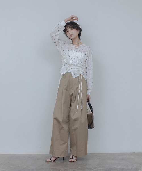 Eimee Law（エイミーロウ）の「ドロストシアーカーデ（カーディガン/ボレロ・レディース・グレー/オフホワイト/ブラック・FREE）」の5枚目の写真