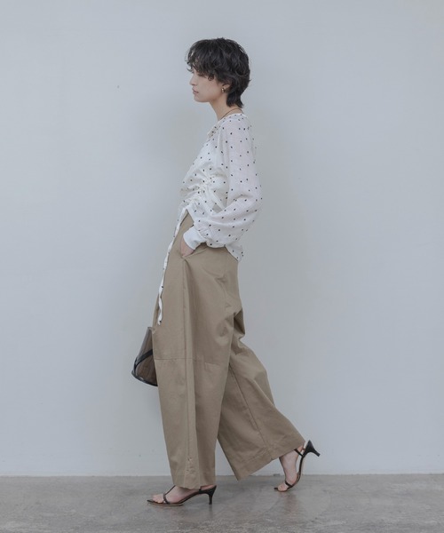 Eimee Law（エイミーロウ）の「ドロストシアーカーデ（カーディガン/ボレロ・レディース・グレー/オフホワイト/ブラック・FREE）」の6枚目の写真