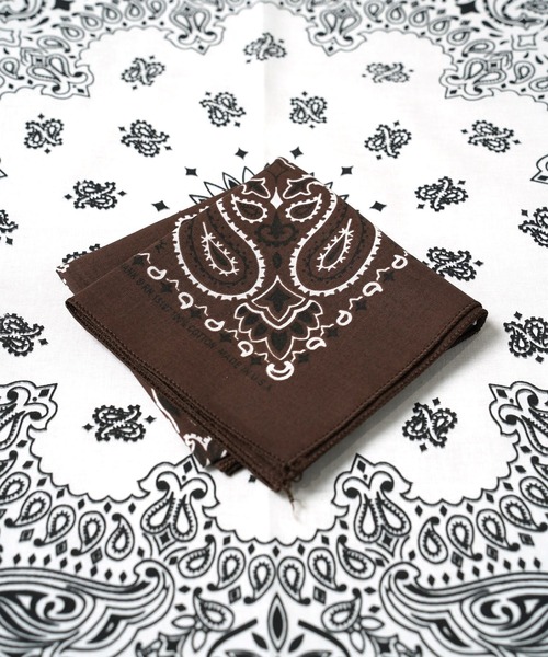 THE MILES（ザ マイルズ）の「"05"≪HAV-A-HANK≫Made in U.S.A ペイズリー柄 バンダナ（バンダナ/スカーフ・メンズ・ロイヤルブルー/ネイビー/チャコールグレー/グレー/オフホワイト/ミント/レッド/ピンク/オリーブ/カーキ/チョコ/ブラック×レッド/ブラック・ONE SIZE）」の6枚目の写真