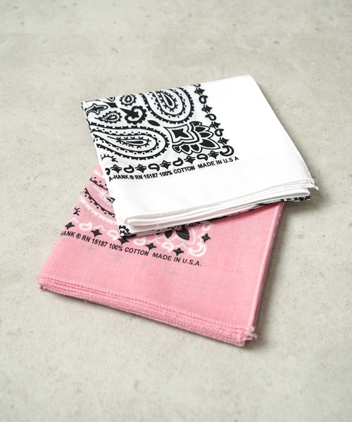 THE MILES（ザ マイルズ）の「"05"≪HAV-A-HANK≫Made in U.S.A ペイズリー柄 バンダナ（バンダナ/スカーフ・メンズ・ロイヤルブルー/ネイビー/チャコールグレー/グレー/オフホワイト/ミント/レッド/ピンク/オリーブ/カーキ/チョコ/ブラック×レッド/ブラック・ONE SIZE）」の14枚目の写真