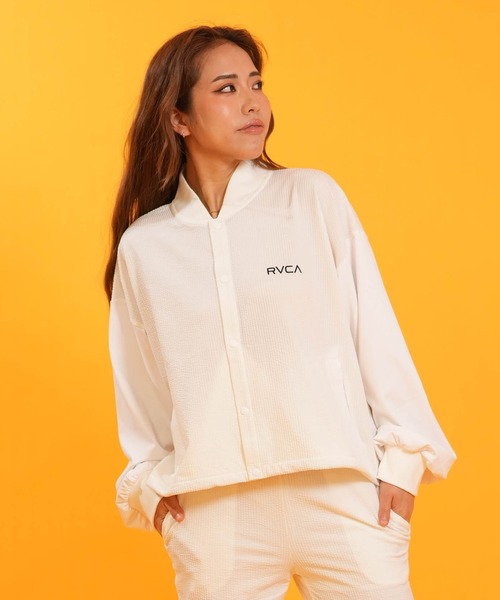 RVCA(ルーカ)の「RVCA/ルーカ 水着 ラッシュガード 長袖 ジャケット セットアップ対応 SURF SNAP JKT BG043868 UT(ブルゾン・レディース・ブラック/ホワイト/ライトカーキ・M/S)」の4枚目の写真
