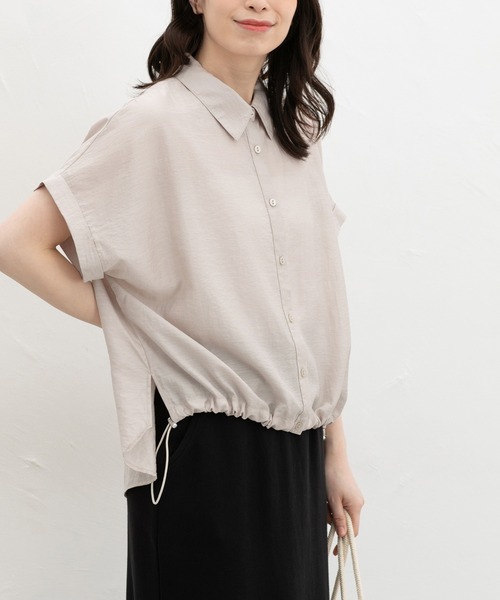 Honeys(ハニーズ)の「【ハニさら・接触冷感】裾ドロストシアーシャツ(シャツ/ブラウス・レディース・スミクロ/ブラウン/グレイッシュベージュ/グレイッシュブルー・L/LL/M)」の15枚目の写真