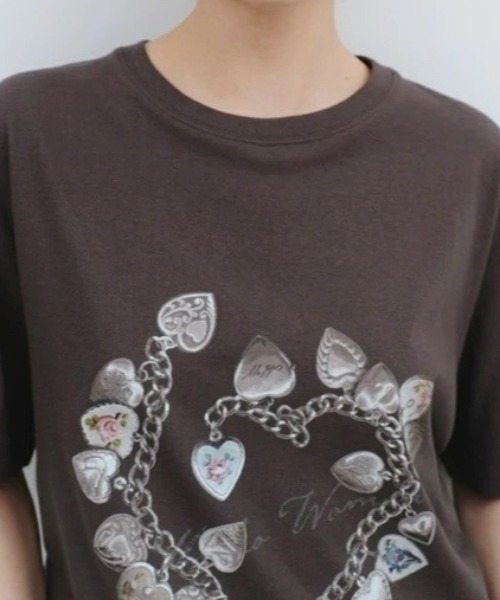 Sibra(シブラ)の「韓国風 Y2K ハートチェーン半袖カットソー(Tシャツ/カットソー・レディース・ホワイト/グレー・M)」の1枚目の写真