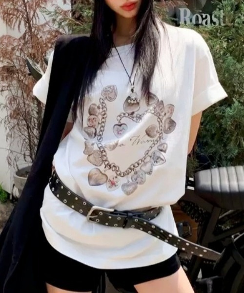 Sibra(シブラ)の「韓国風 Y2K ハートチェーン半袖カットソー(Tシャツ/カットソー・レディース・ホワイト/グレー・M)」の4枚目の写真