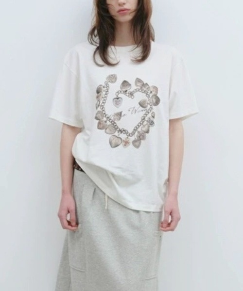 Sibra(シブラ)の「韓国風 Y2K ハートチェーン半袖カットソー(Tシャツ/カットソー・レディース・ホワイト/グレー・M)」の9枚目の写真