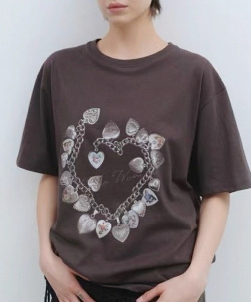 Sibra(シブラ)の「韓国風 Y2K ハートチェーン半袖カットソー(Tシャツ/カットソー・レディース・ホワイト/グレー・M)」の10枚目の写真