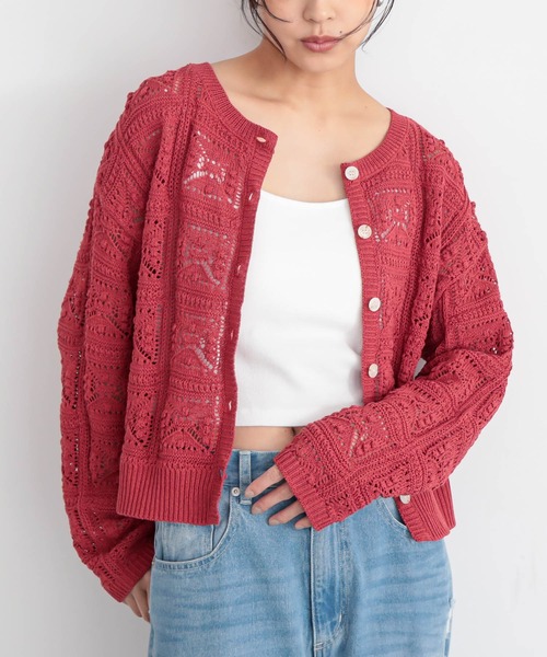 for/c(フォーシー)の「モチーフニット2wayカーディガン【サスティナブル】(カーディガン/ボレロ・レディース・ブラック/オフホワイト/レッド・L/M)」の9枚目の写真