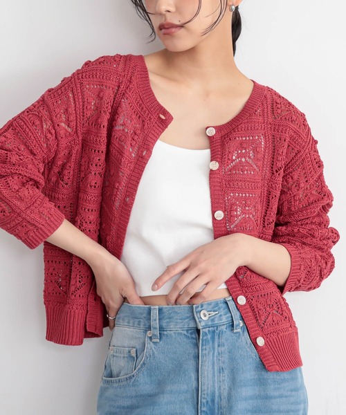 for/c(フォーシー)の「モチーフニット2wayカーディガン【サスティナブル】(カーディガン/ボレロ・レディース・ブラック/オフホワイト/レッド・L/M)」の10枚目の写真
