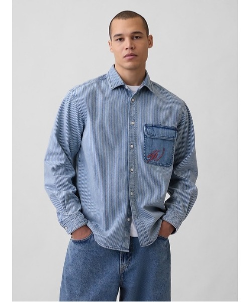 GAP(ギャップ)の「Gap × Sean Wotherspoon リラックスフィット レールロード デニムシャツ(シャツ/ブラウス・メンズ・ブルー・L/XS/XL/M/S)」の1枚目の写真