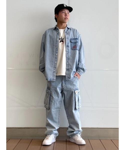 GAP(ギャップ)の「Gap × Sean Wotherspoon リラックスフィット レールロード デニムシャツ(シャツ/ブラウス・メンズ・ブルー・L/XS/XL/M/S)」の8枚目の写真