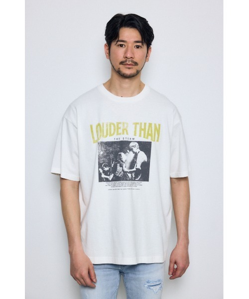 AZUL by moussy(アズールバイマウジー)の「LOUNDER THAN Tシャツ 春服 夏服 秋服 半袖 グラフィック ロゴ(Tシャツ/カットソー・メンズ・ベージュ/ホワイト/ブラック・SMALL/MEDIUM/LARGE)」の4枚目の写真